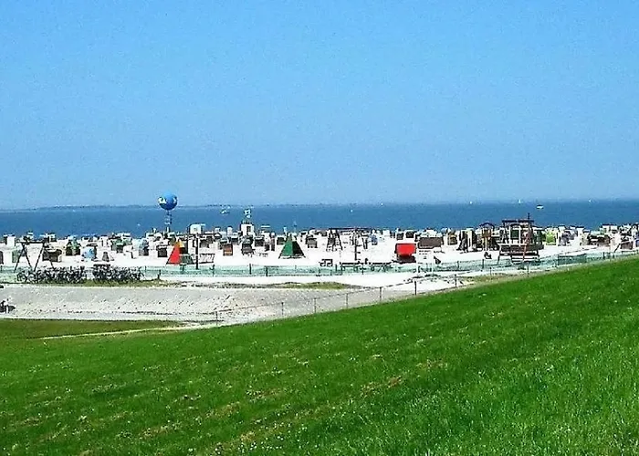 Fh-Ostfrieslandtraum-Mit-Wintergarten-Und-Eingezaeuntem-Grundstueck